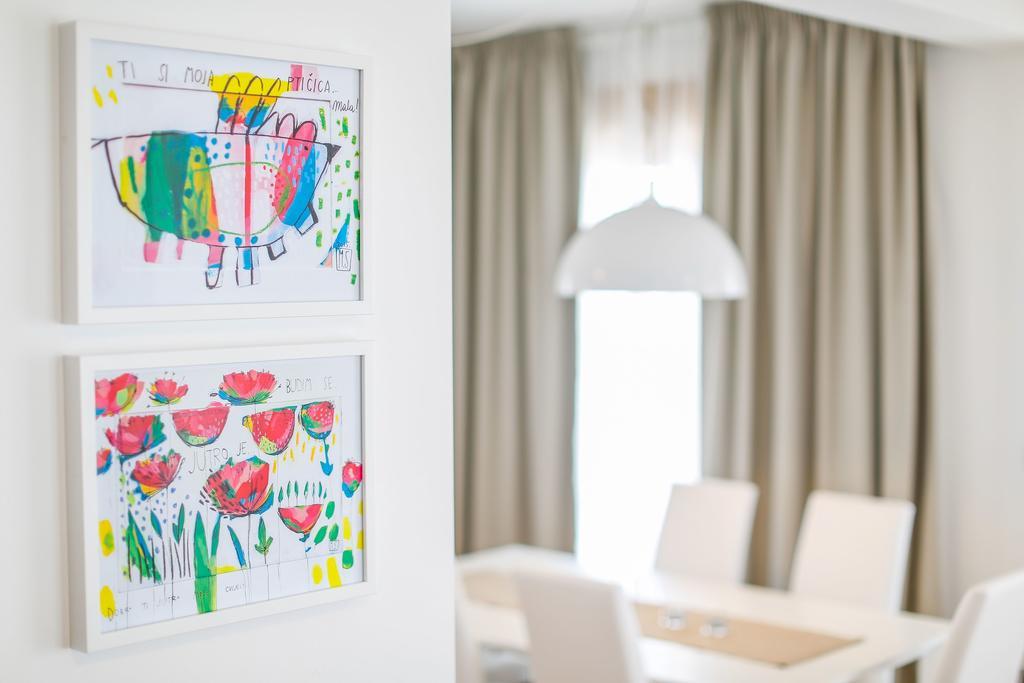 Apartments Poville Residence โปวิเล ภายนอก รูปภาพ