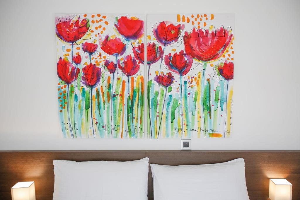 Apartments Poville Residence โปวิเล ภายนอก รูปภาพ